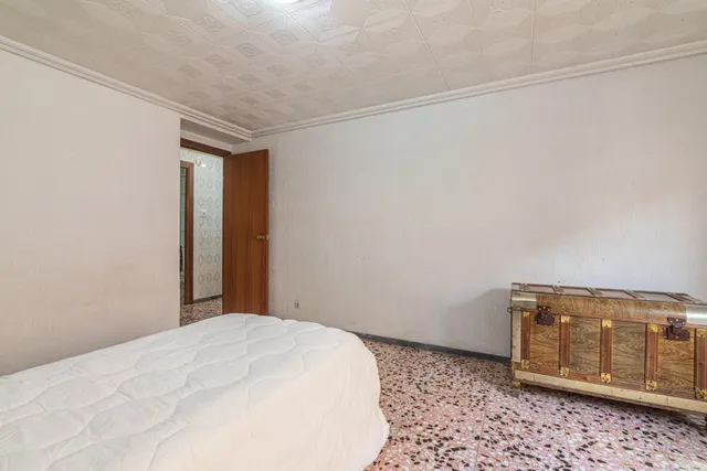 Piso de 4 habitaciones con ascensor en Altabix - Elche — 29