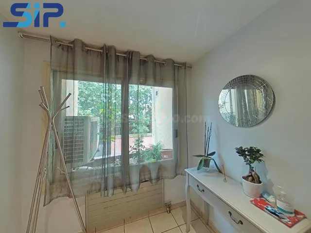 Casa lista para entrar a vivir con dos grandes zonas de apar - foto 3
