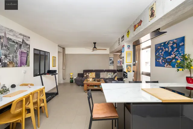 Piso Reformado en Zona Comercial y Universitaria de Granada - €330,000 — 9