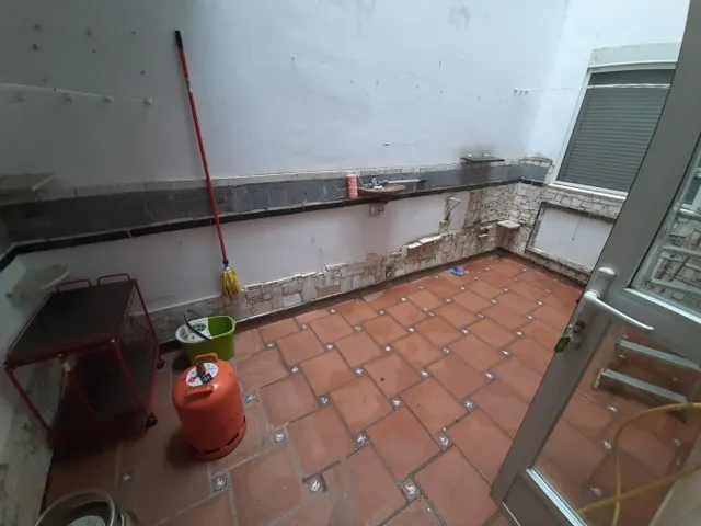 Estudiantes (chicas ). Una habitación  para compartir 220€+gastos. — 15