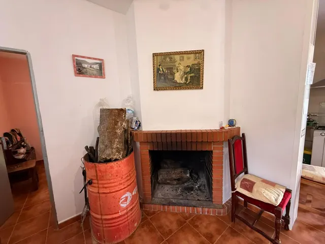 Finca rústica de 26 ha con 3.000 olivos ecológicos, cortijos y alta producción. — 27