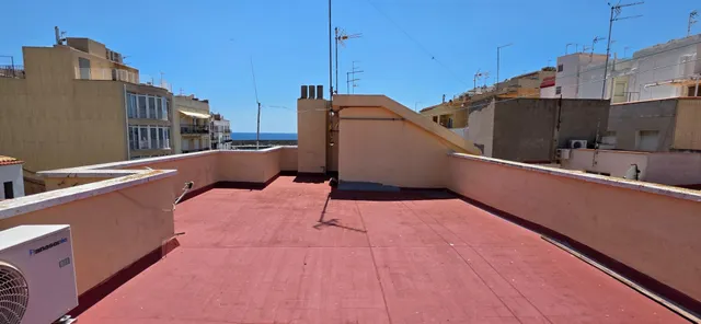 Exclusivo apartamento reformado con vistas al mar y al puerto en el corazón de L’Ametlla de Mar — 16