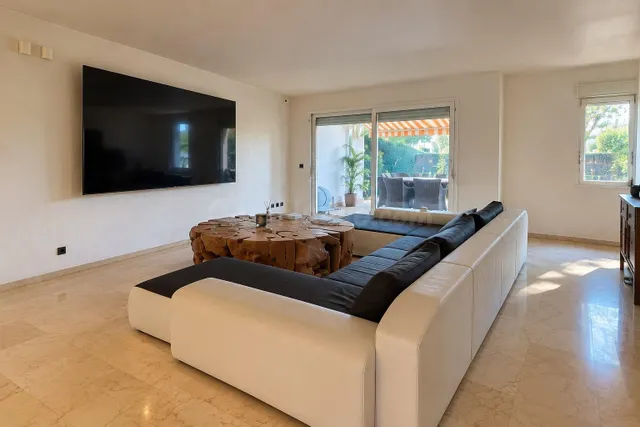BUNGALOW CON BUHARDILLA EN PLAYA DE SAN JUAN — 4