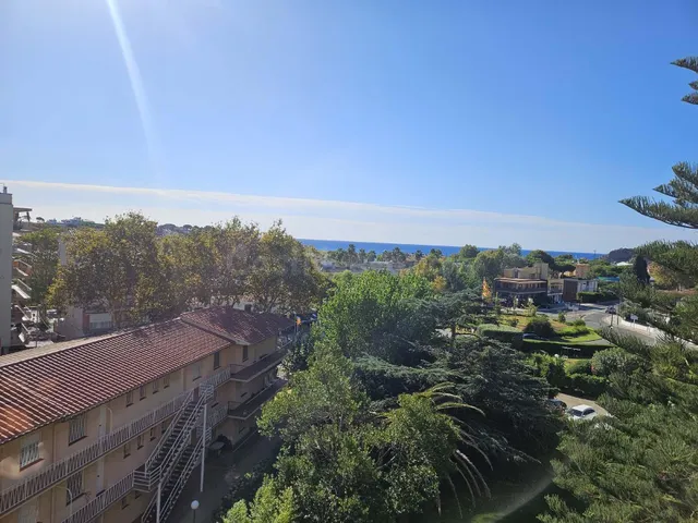 Apartamento reformado con vistas despejadas en pleno centro  - foto 3