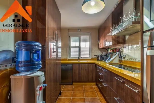 Casa adosada en venta en Alcala de Guadaira - foto 5