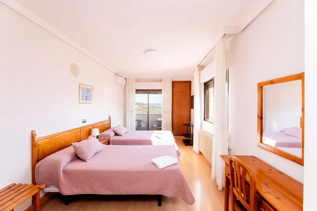 ACTIVO HOTELERO CON POTENCIAL DE INVERSIÓN Y RECONVERSIÓN – CEBREROS, ÁVILA — 35