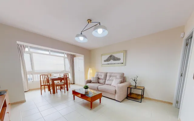 BONITO APARTAMENTO EN BENALMADENA FRENTE A PUERTO MARINA — 7