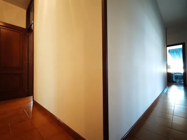 CHALET en perfecto estado conservación, con gran FINCA y a diez minutos del CENTRO de Santiago. — 47