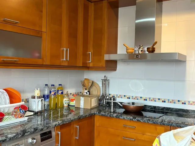 SE PISO SEMINUEVO, 94 M2, AMUEBLADO, COCINA, SALÓN, 3 HAB., 2 BAÑOS, ASCENSOR, TRASTERO, P.G. PARA ENTRAR A VIVIR. — 9