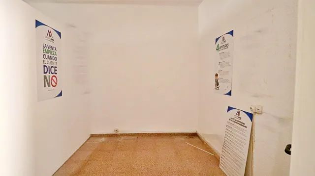 ¡Descubre tu nuevo espacio de trabajo en el corazón de la ciudad! Presentamos un local de dos planta — 16