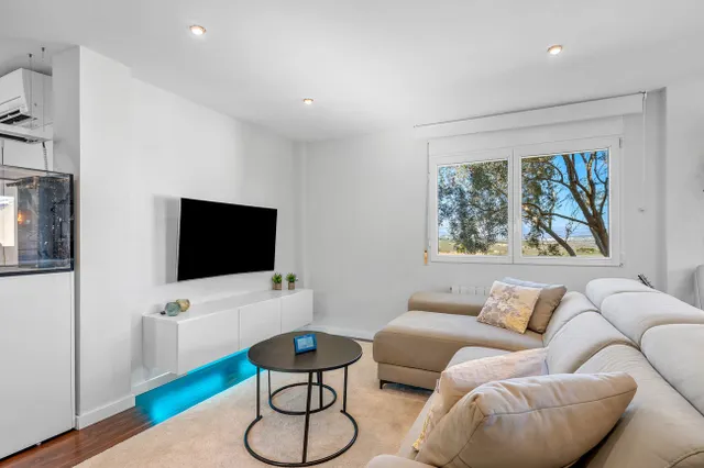 Villa 3 habitaciones en venta - Ciudad de las Comunicaciones — 10