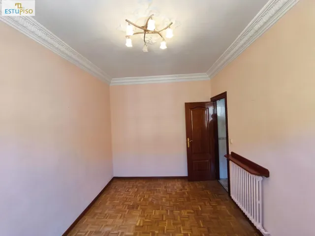 ¿PAGAR ALQUILER O INVERTIR? PISO JUNTO A LAS UNIVERSIDADES--67m2-Amplia Cocina-Salón-2hab-Baño con ducha — 24