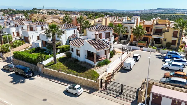 Villa 3 habitaciones 141m² en venta - Comunidad valenciana — 44