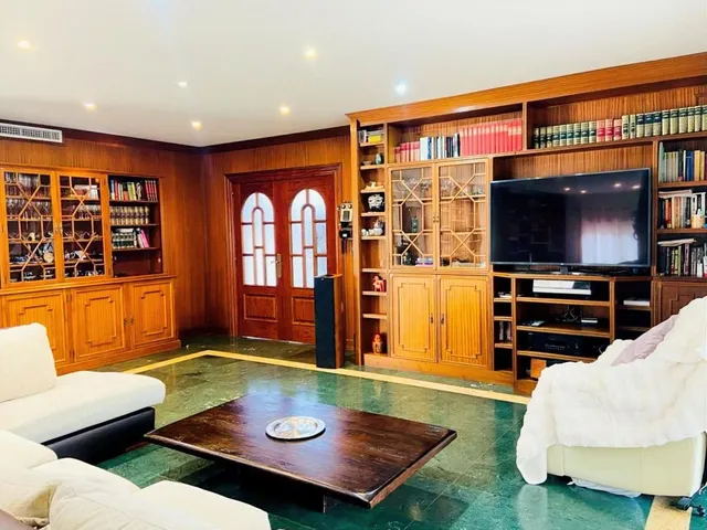Villa Exclusiva con Vistas Panorámicas en Benalmádena — 31