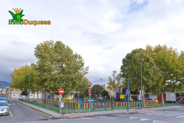 Piso de 3 dorm. + 2 baños (Para reformar) — 28