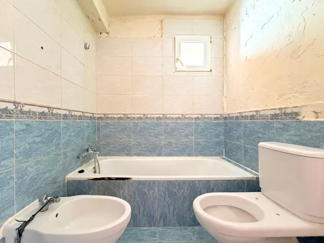 SE VENDE PISO DE TRES DORMITORIOS CON COCINA INDEPENDIENTE PARA REFORMAR - PICARRAL - ZARAGOZA — 24