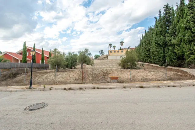 Parcela de casi 1500m2 en el Chorrico — 14