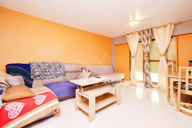 Casa triplex con gran garaje, cerca del pabellón de El Ejido - foto 3