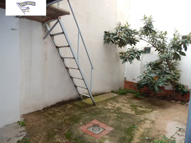 LOCAL EN VENTA O ALQUILER EN BARRIO SAN JOSÉ !!! — 5