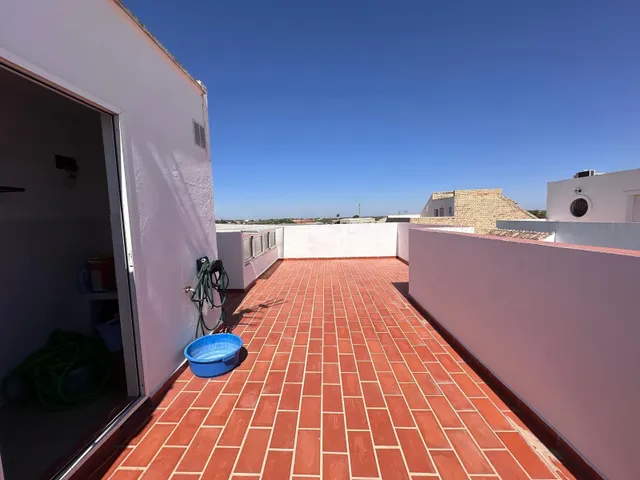 CASA EN LA PUEBLA DE CAZALLA — 40