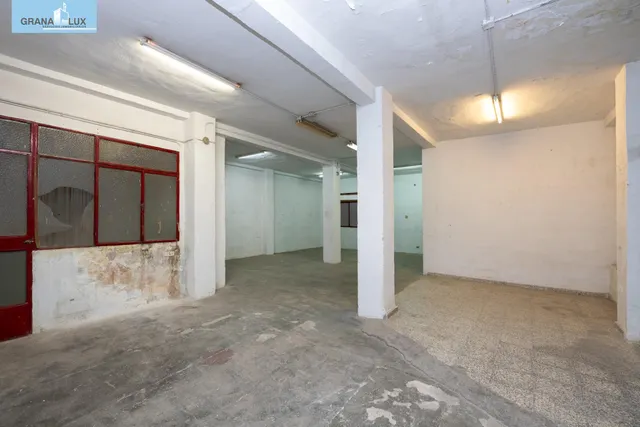 ¡Oportunidad Única en Angel Barrios! Local de 147m2 por solo 190.000€ — 10