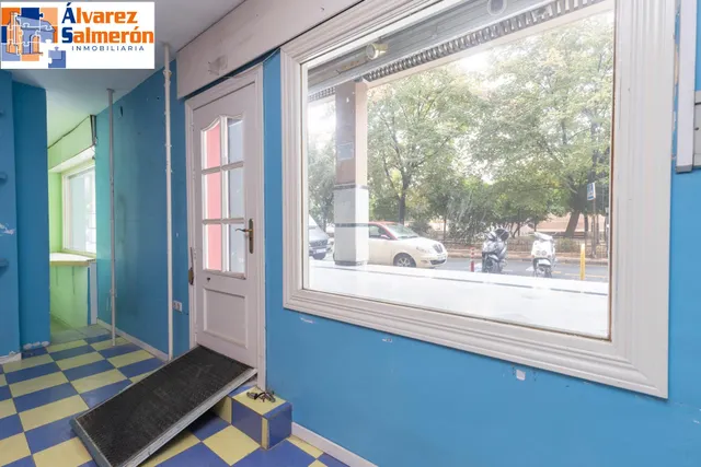 Local comercial en venta en calle agustina de aragón — 9