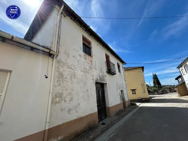 SE VENDE CASA CON PARCELA EN HERVEDEDO