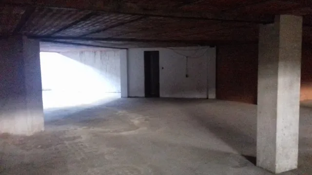 LOCAL COMERCIAL DE 430 M2 EN PONTEPEDRIÑA — 4