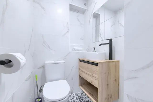 Se vende Espectacular piso con licencia turística a 7 min del Casco Viejo — 30