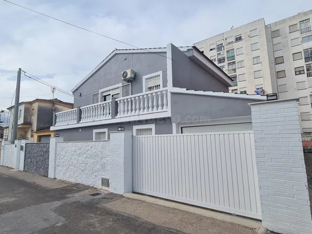FANTÁSTICO CHALET INDEPENDIENTE CERCA DEL MAR EN COSTA SUR,  - foto 3