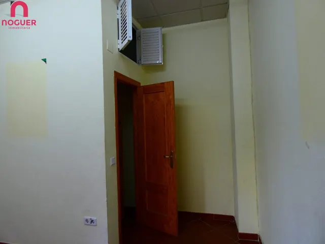 ZONA TABLERO ALQUILER LOCAL COMERCIAL IDEAL PARA OFICINA O DESPACHO — 4
