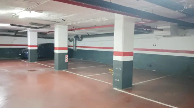 Parking de moto 4m² en alquiler - Eixample — 9
