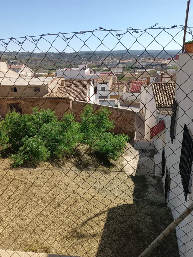 Parcela urbana en el centro de Montroy — 34