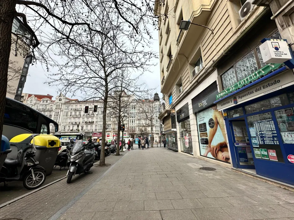 OFICINA EN PLENO CENTRO DE SANTANDER, A 50 METROS DEL AYUNTAMIENTO