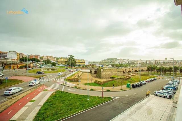 PISO ALQUILER SIN MUEBLES CON PLAZA DE GARAJE Y TRASTERO - foto 4