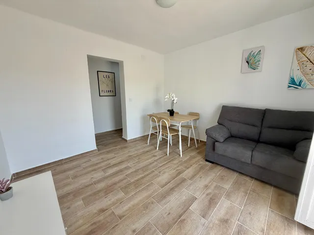 Piso reformado para alquilar junto al Parque Lo Morant — 13