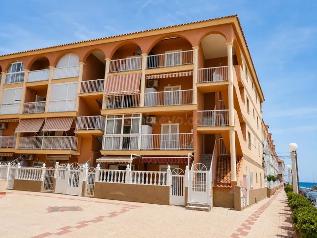 APARTAMENTO A 1OO METROS DE LA PLAYA - foto 2
