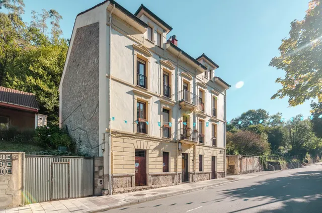 PRECIOSO PISO EN OLLONIEGO A TAN SÓLO 10 MINUTOS DE OVIEDO — 33
