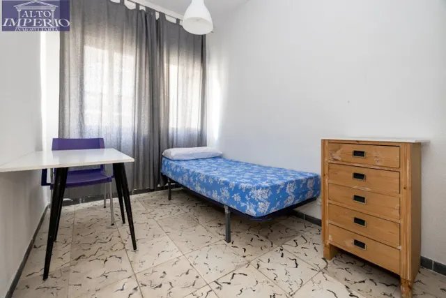 Piso luminoso para estudiantes en zona céntrica — 19
