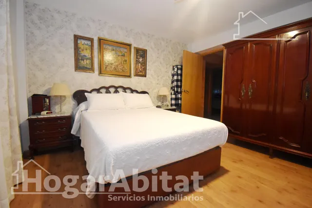 ¡Encantador Chalet! Muy amplio y sofisticado, con gran garaje, terraza, jardín y parcela — 22