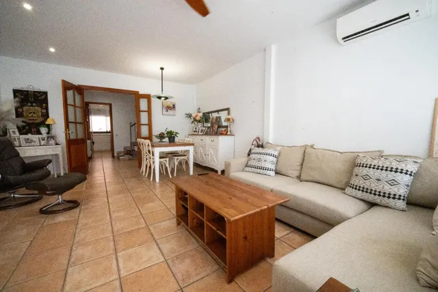 #  ¡Casa con encanto a solo 100 metros del mar en el Centre-Marítim de Mataró! — 47