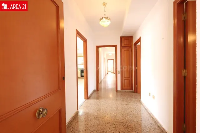 EDIFICIO EN VENTA EN LA POBLA DE VALLBONA, PARA ENTRAR A VIV - foto 3