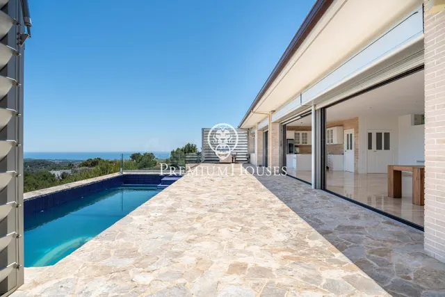 Casa a estrenar con vistas al mar y a la montaña - foto 2