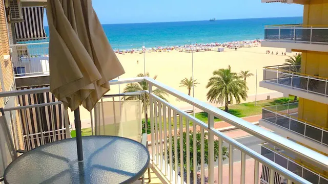 APARTAMENTO EN 1ERA. LINEA DE PLAYA DE GANDIA CON VISTAS AL MAR, Y GARAJE INCLUIDO — 41