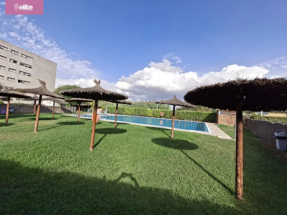 ESTUPENDO PISO EN CHAPIN CON PISCINA