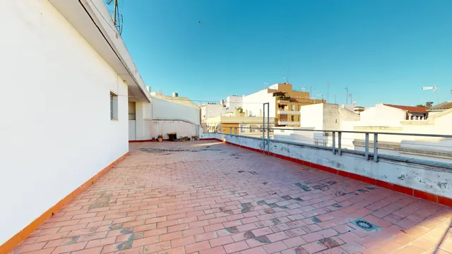 Amplio piso de 141 m2 con cochera y trastero en calle Gonzalo Ximénez de Quesada — 49