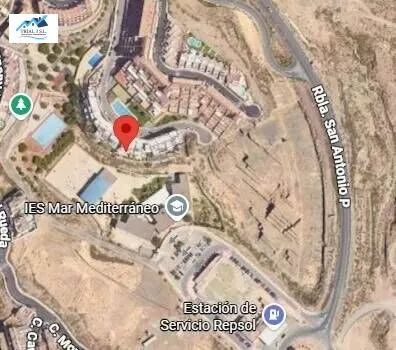 VENTA DE PISO EN ROQUETAS DE MAR. — 2