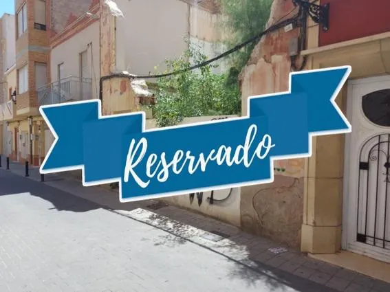 SE VENDE SOLAR URBANO DE 129 m2 EN EL CENTRO DE ALCANTARILLA