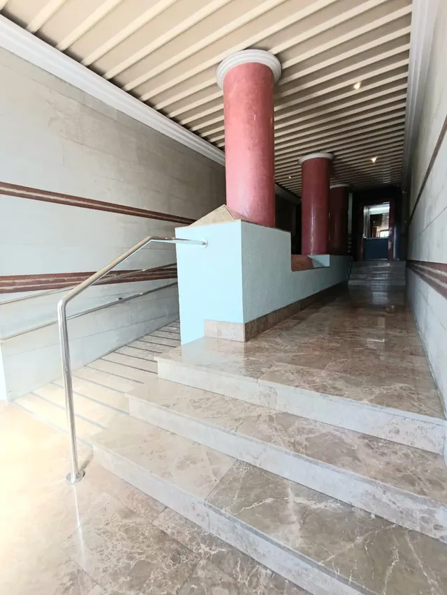 ¡Oportunidad! Amplio Piso de 2 Dormitorios en Zona Céntrica — 11