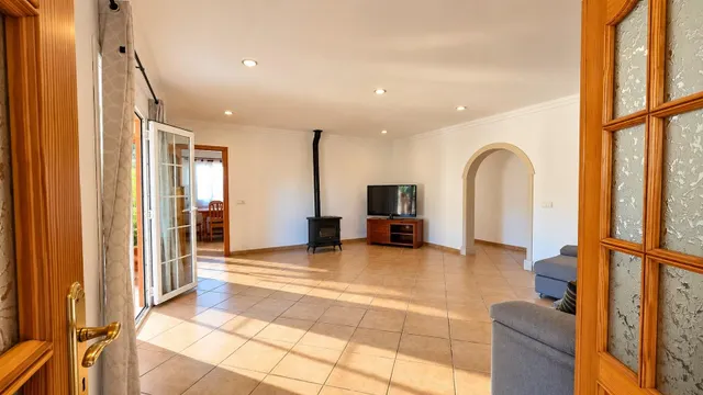 Encantadora casa de una sola planta con apartamento independiente en Bunyola — 12